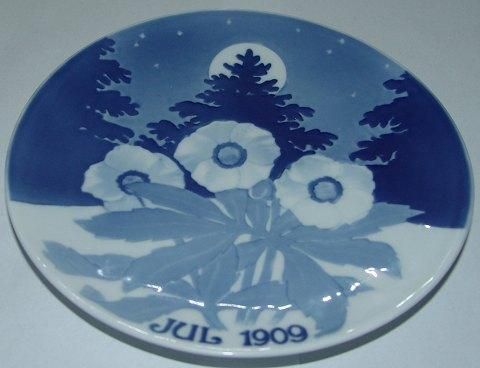 ANTIQUE CERAMICS